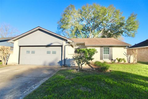 Photo of 16731 Rippling Mill Drive, Sugar Land, TX 77498 (MLS # 68294724)