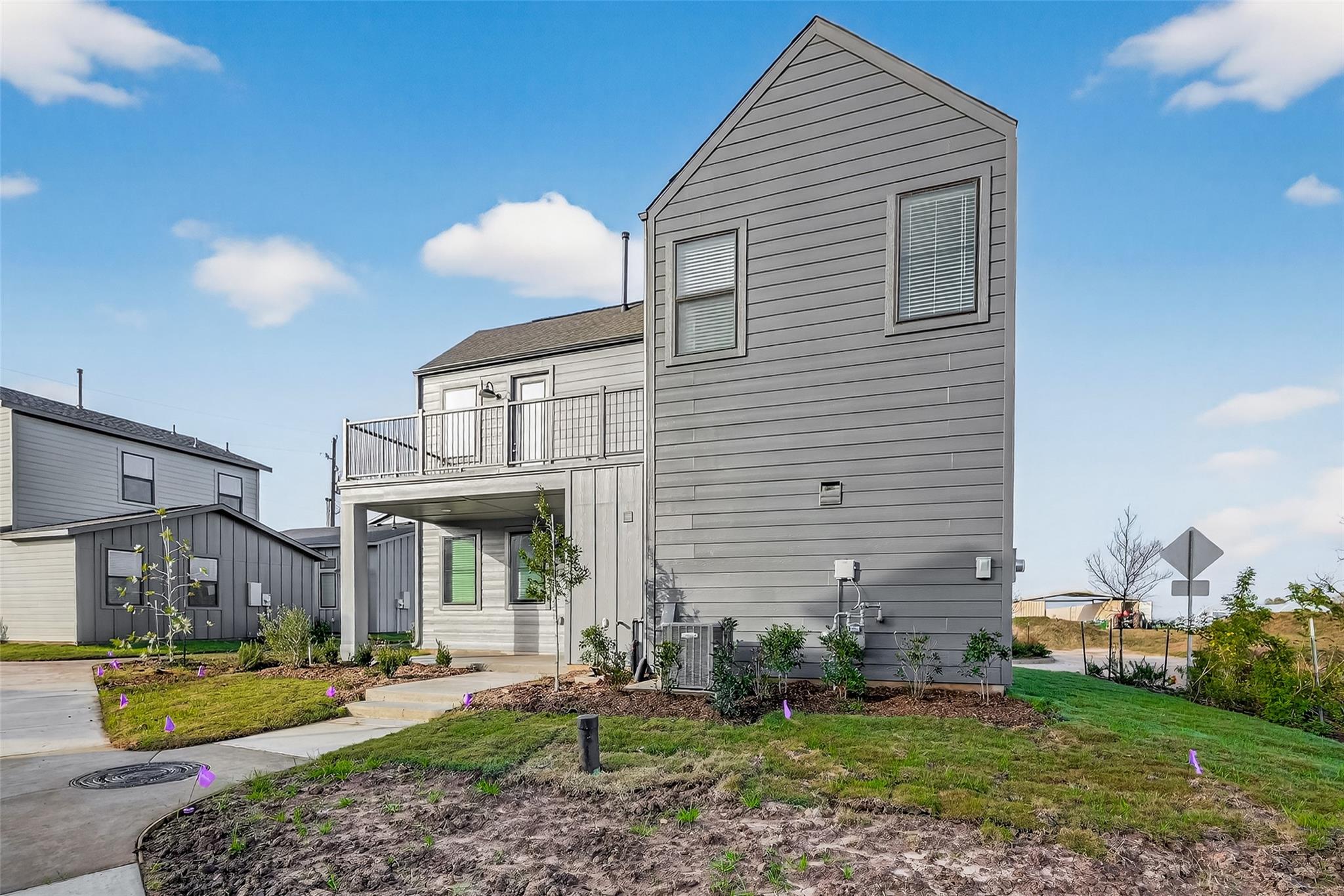 3241 Loam Lane