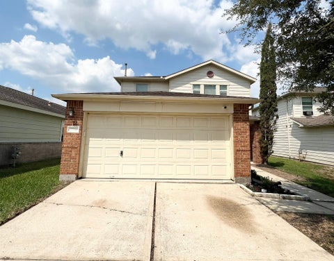 Photo of 15623 Red Pine Ridge Way, Houston, TX 77049 (MLS # 49389931)