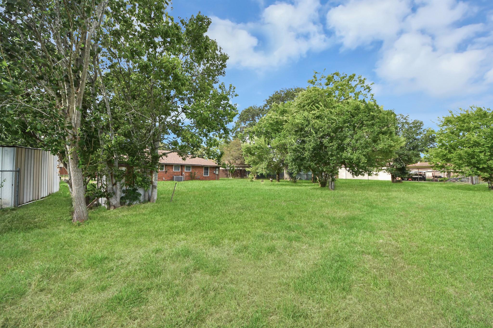 1907 Marguerite Lane