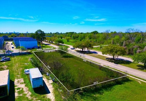 Photo of 5704 W Tc Jester Boulevard, Houston, TX 77091 (MLS # 65021227)