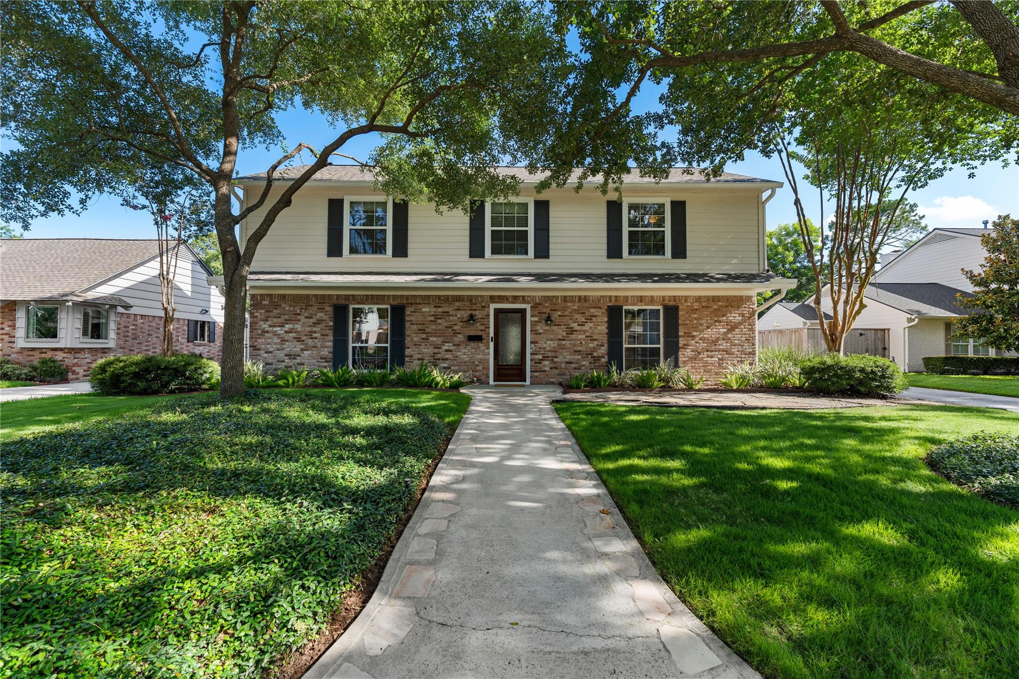 14219 Apple Tree Road