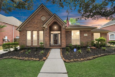 Photo of 2013 Inscho Point Cir Circle, League City, TX 77573 (MLS # 24843721)