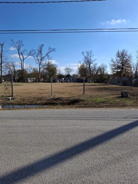 Photo of 0 Roberta Lane, Humble, TX 77396 (MLS # 2123870)