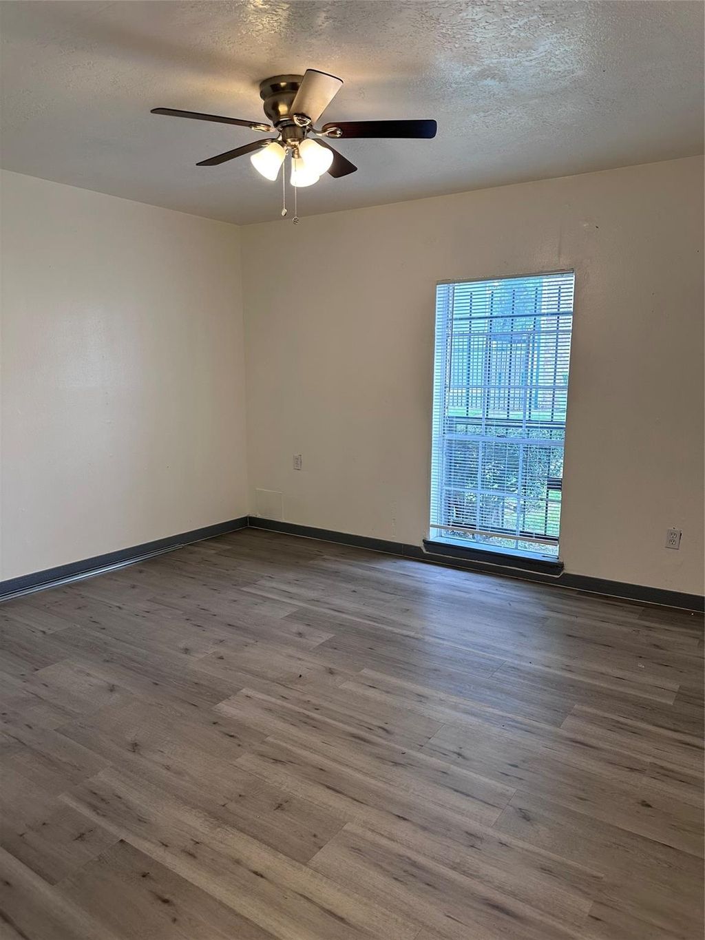 Photo of 143 Casa Grande Drive #143, Houston, TX 77060 (MLS # 55552136)
