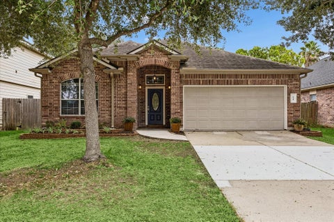 Photo of 6741 Hidden Colony Lane, Dickinson, TX 77539 (MLS # 77925312)