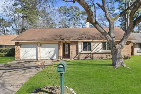 Photo of 15226 Flamingo Park, Humble, TX 77396 (MLS # 72573556)