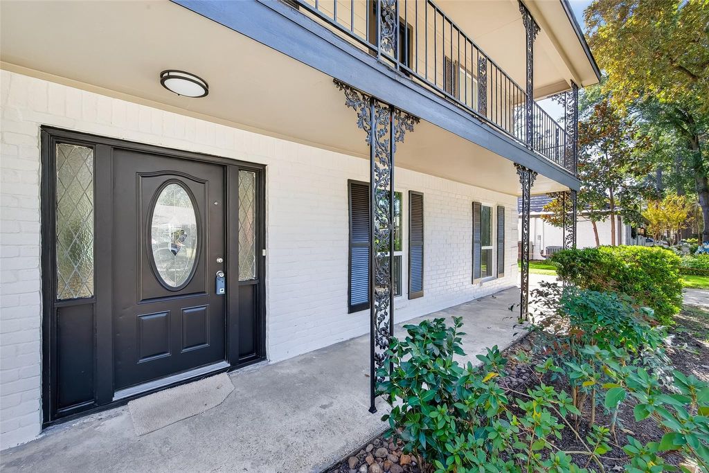 Photo of 7911 Kleingreen Lane, Spring, TX 77379 (MLS # 32281392)