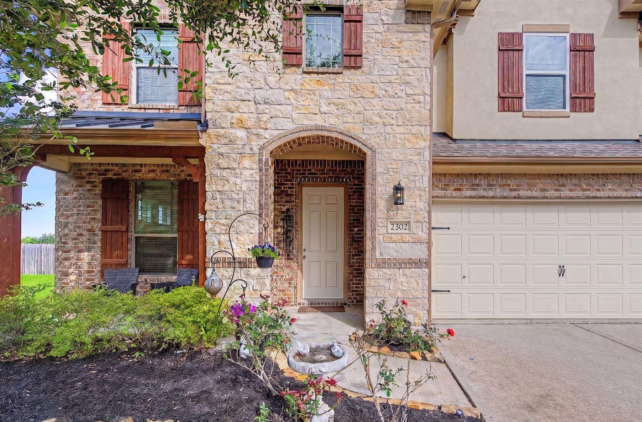 2302 Blue Jay Lane