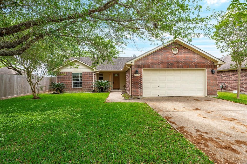 Photo of 11719 Santa Fe Trail, Santa Fe, TX 77510 (MLS # 19019059)