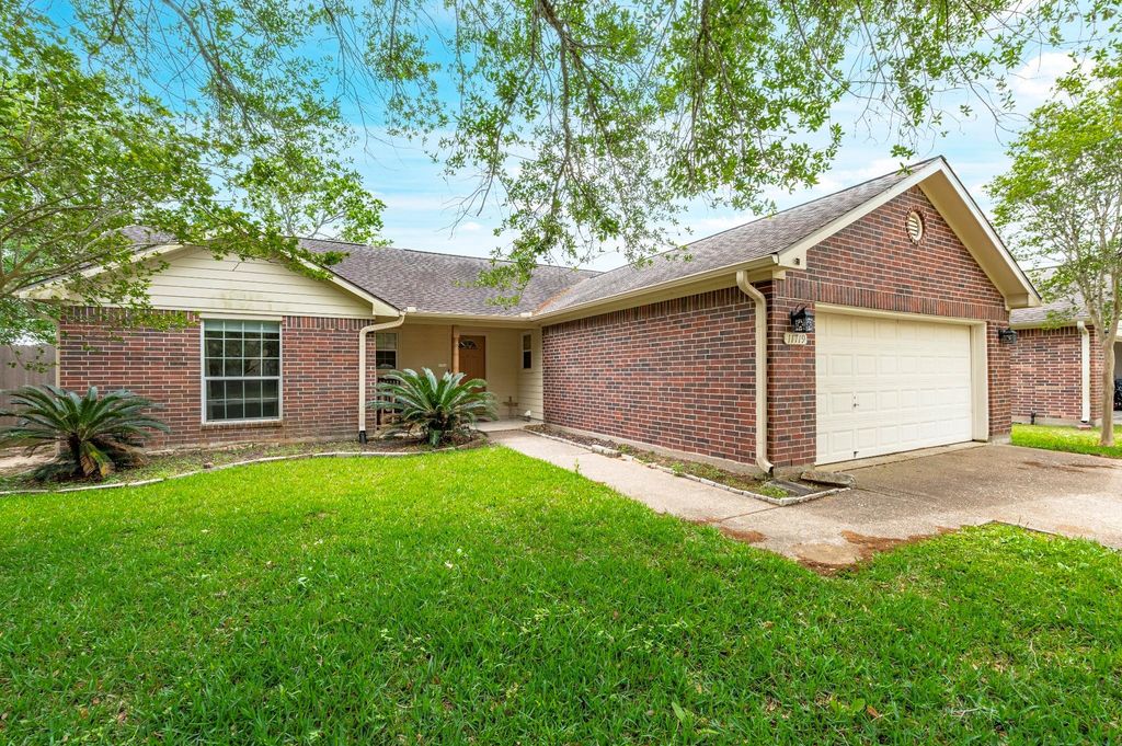 Photo of 11719 Santa Fe Trail, Santa Fe, TX 77510 (MLS # 19019059)