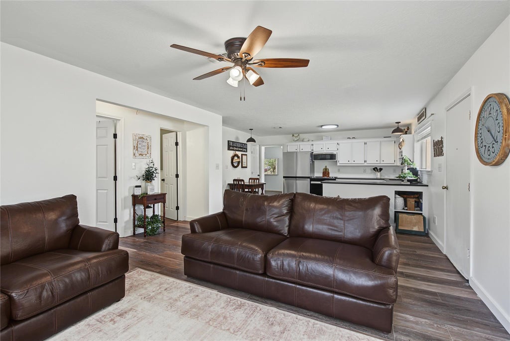 Photo of 440 Lakeside Drive, Trinity, TX 75862 (MLS # 17312158)