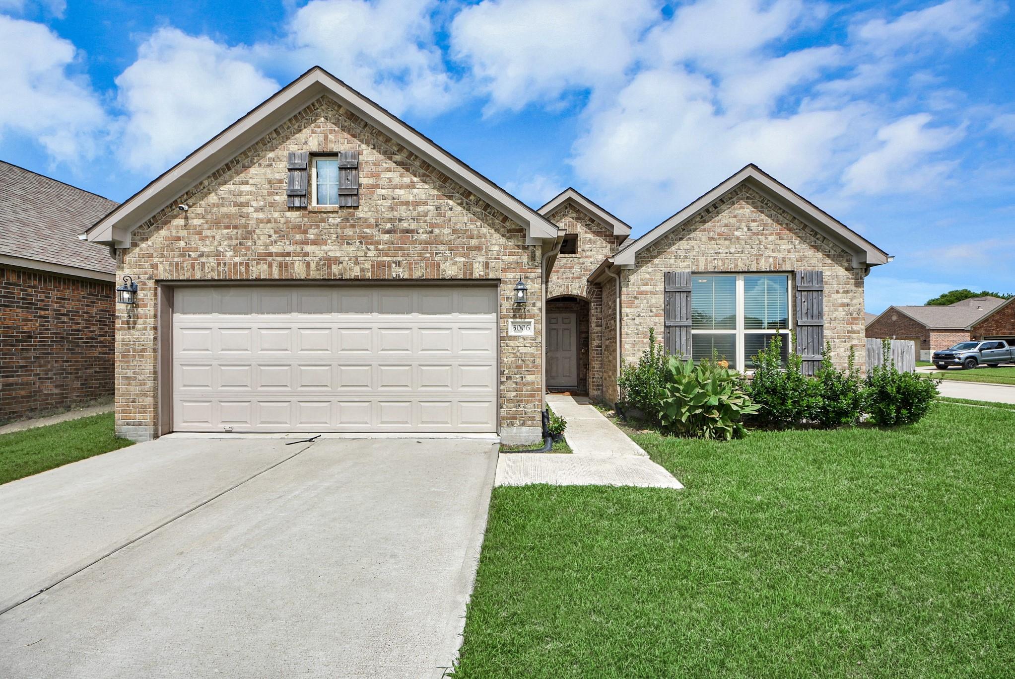 3006 Royal Albatross Drive