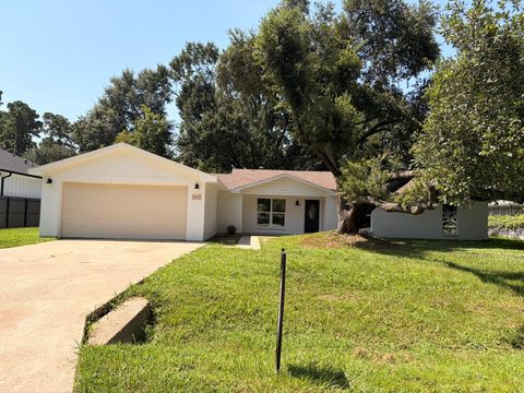 Homes For Sale - 5411 Logston Lane<br/> Spring, TX 77389