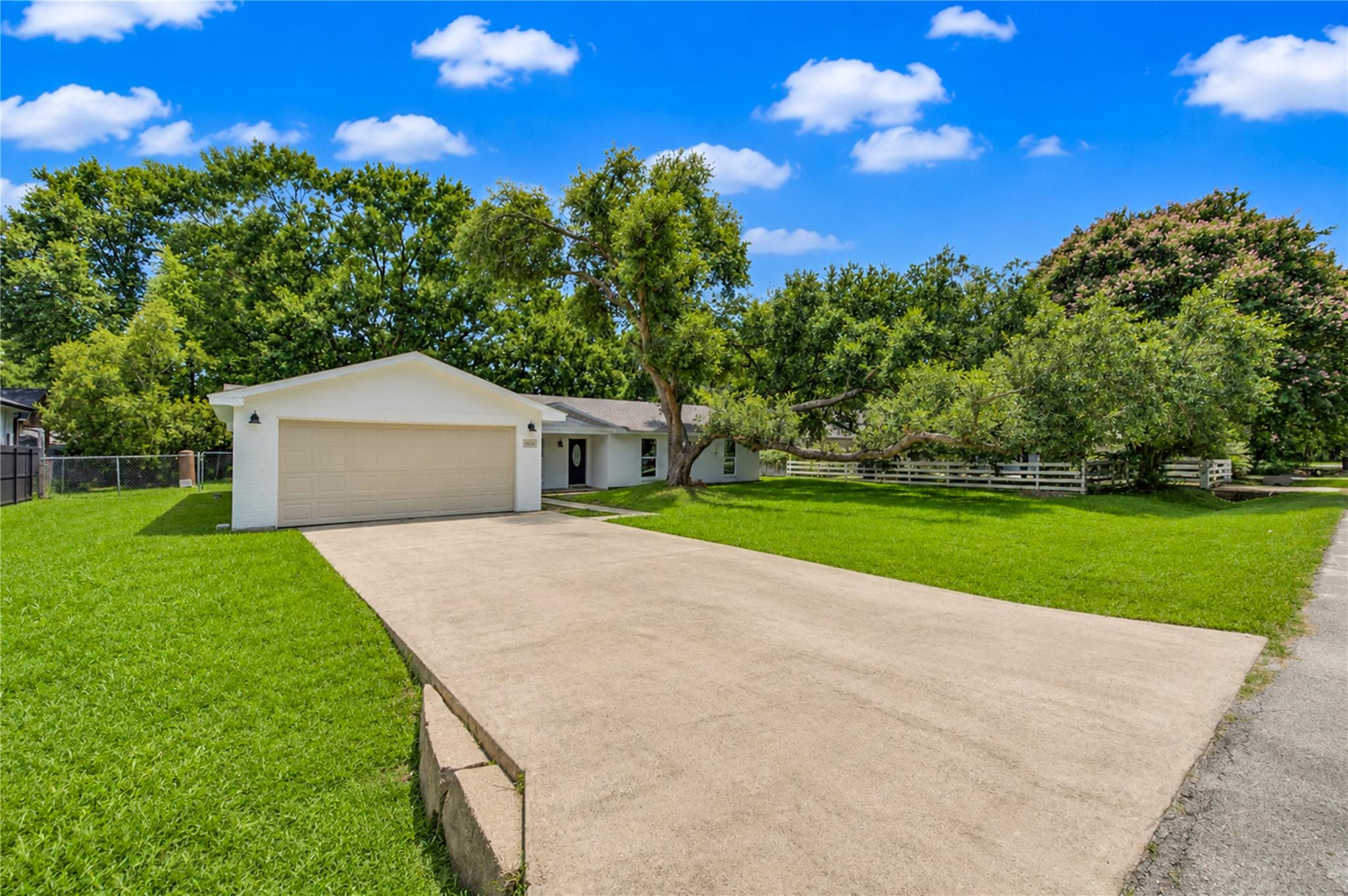 5411 Logston Lane