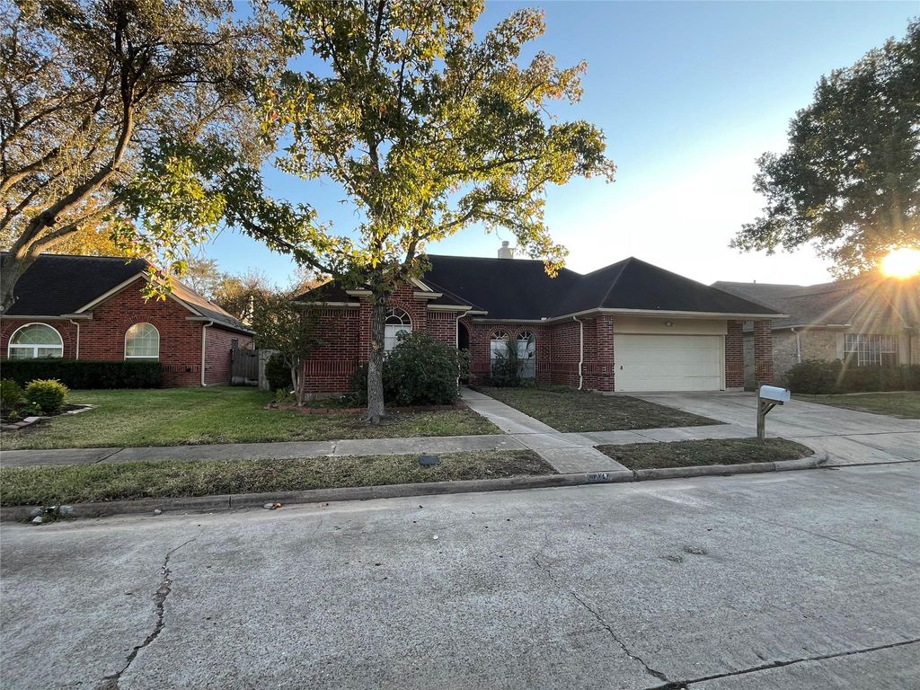 Photo of 16027 Silver Valley Drive, Houston, TX 77084 (MLS # 73794916)