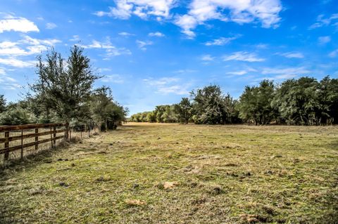 Photo of 1716 Oak Ridge Road, Weimar, TX 78962 (MLS # 88427298) Photo of 1716 Oak Ridge Road, Weimar, TX 78962 (MLS # 88427298)