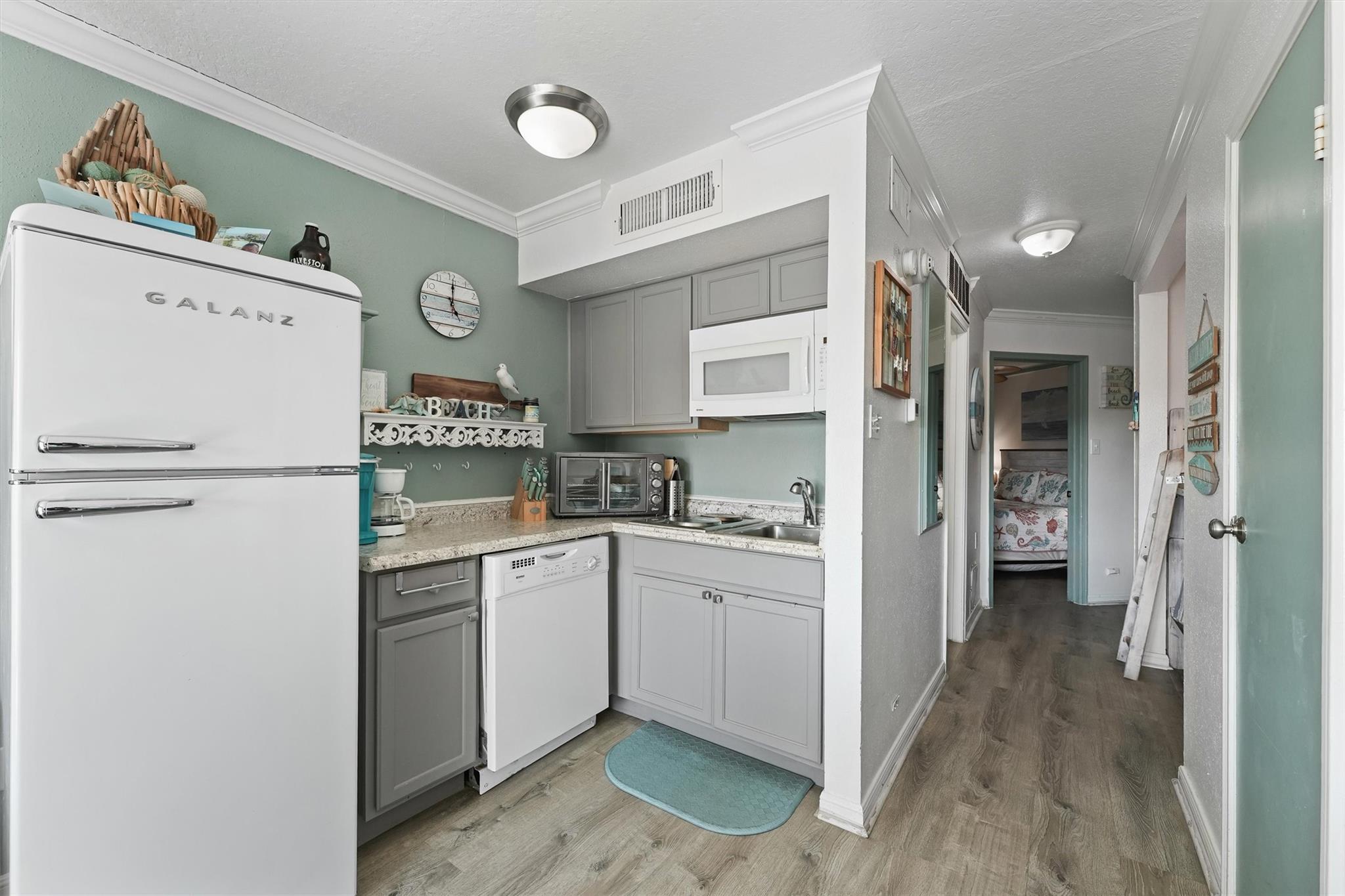 6300 Seawall Boulevard 3308