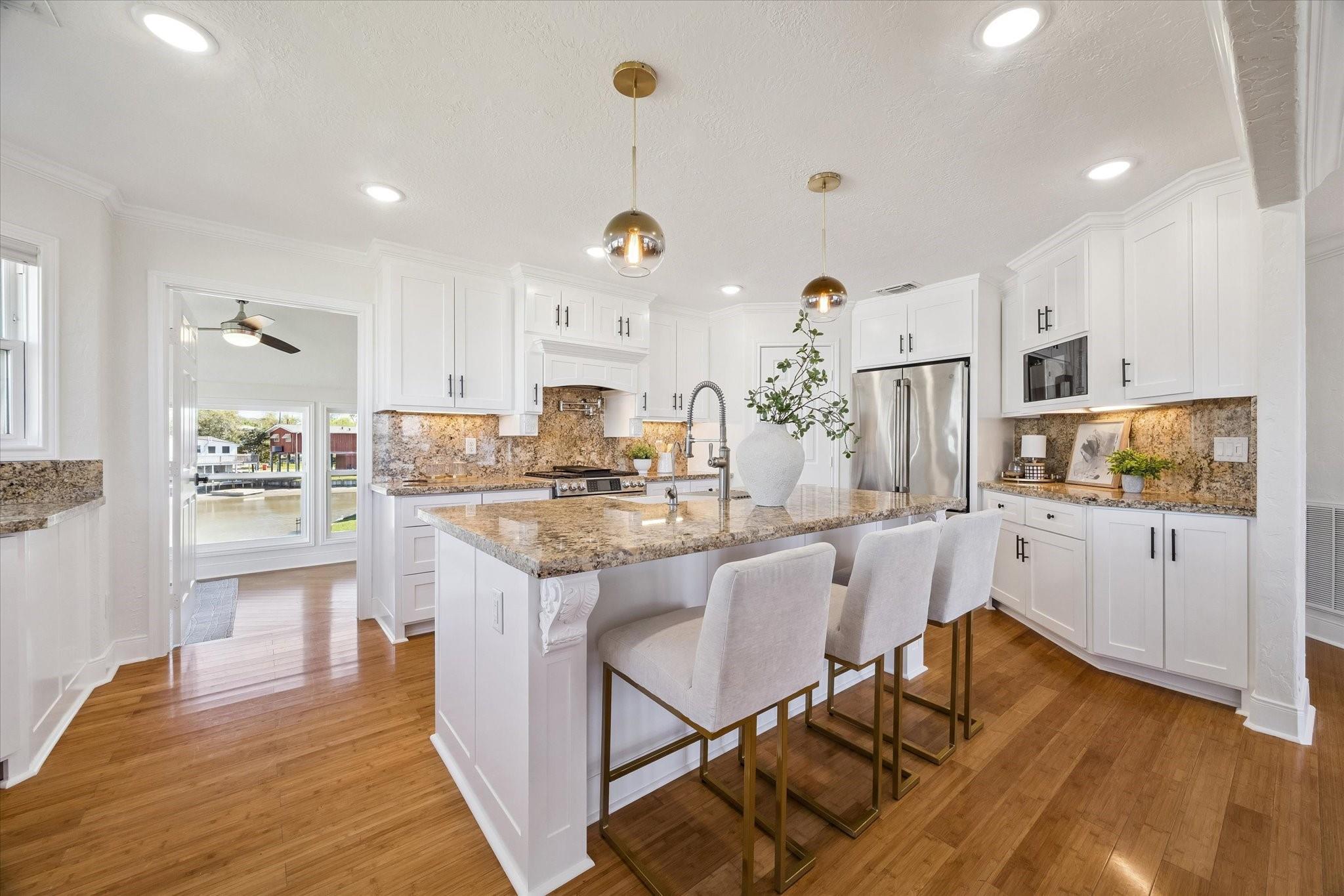 807 N Shore Drive
