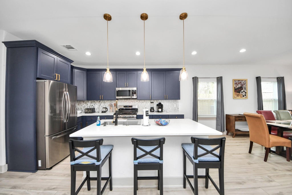 Photo of 837 W Little York Road, Houston, TX 77091 (MLS # 54971301)
