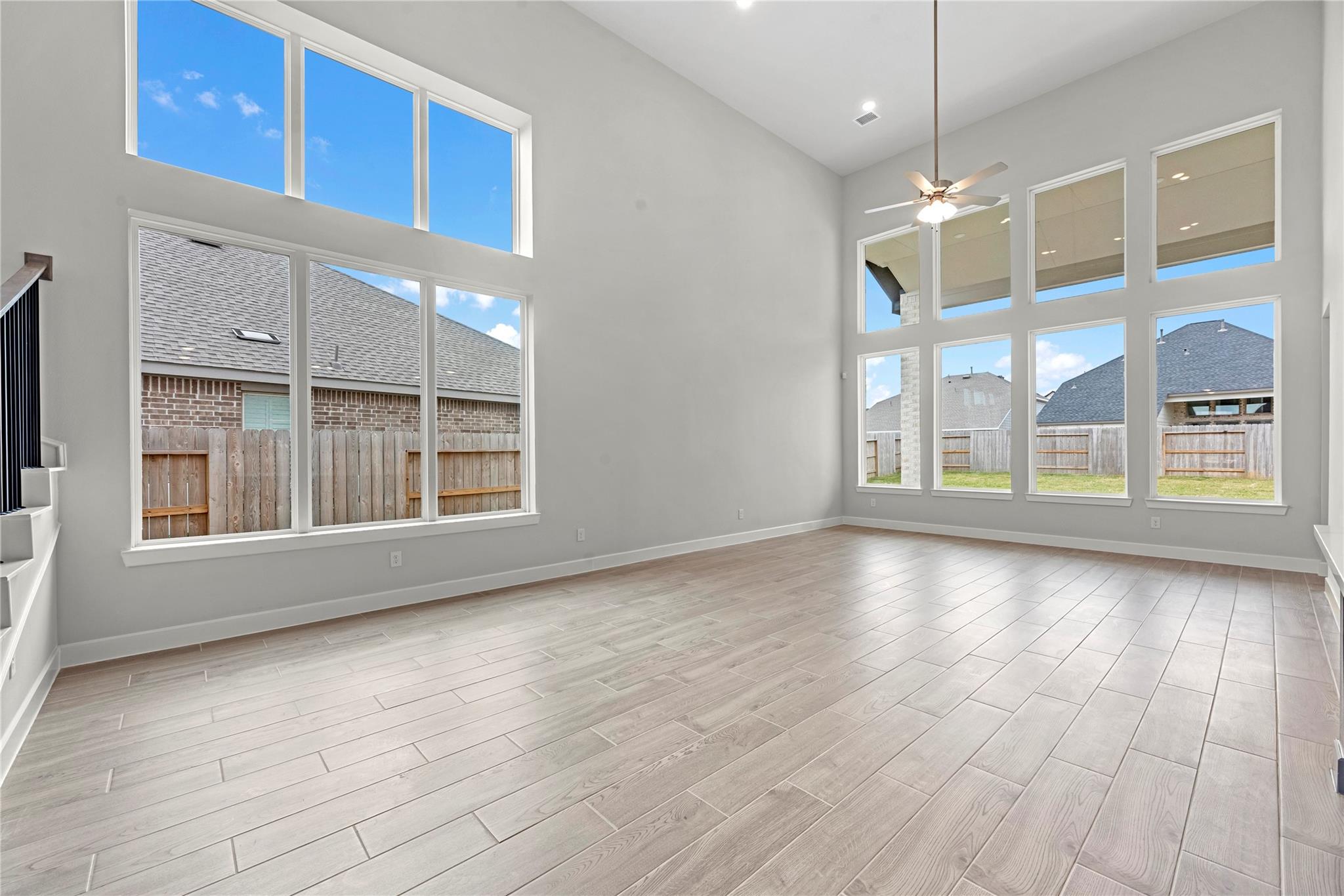 16207 Mallard View Lane