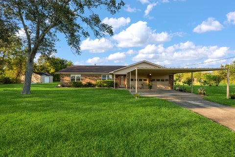 Photo of 2254 County Road 605, Dayton, TX 77535 (MLS # 90574138)