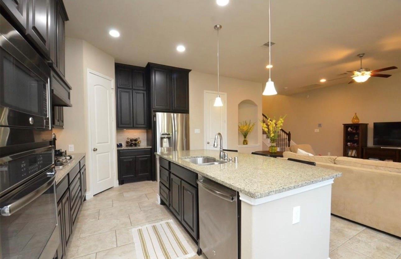 9515 Scanlan Heights Lane