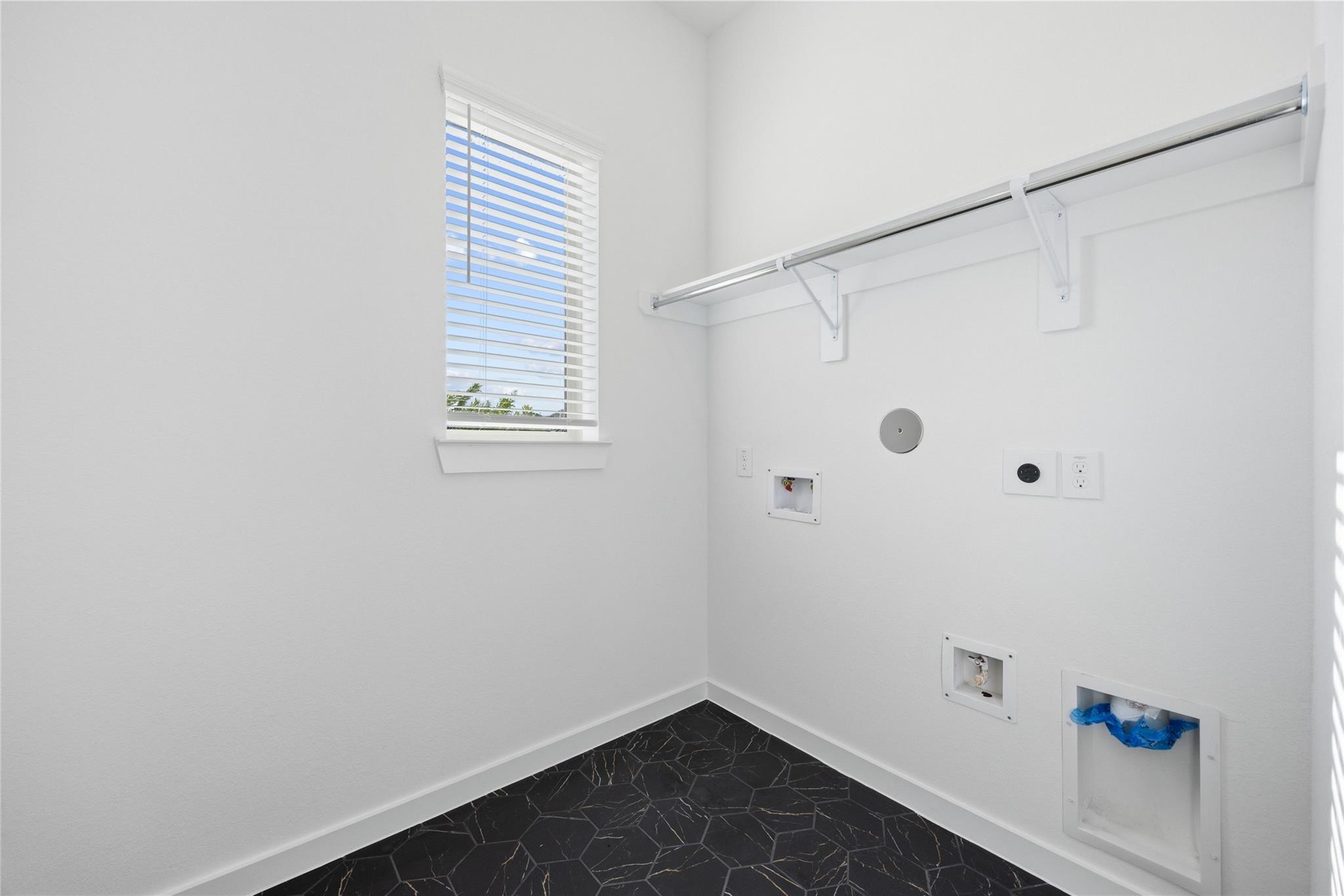 16719 Lake Austin St