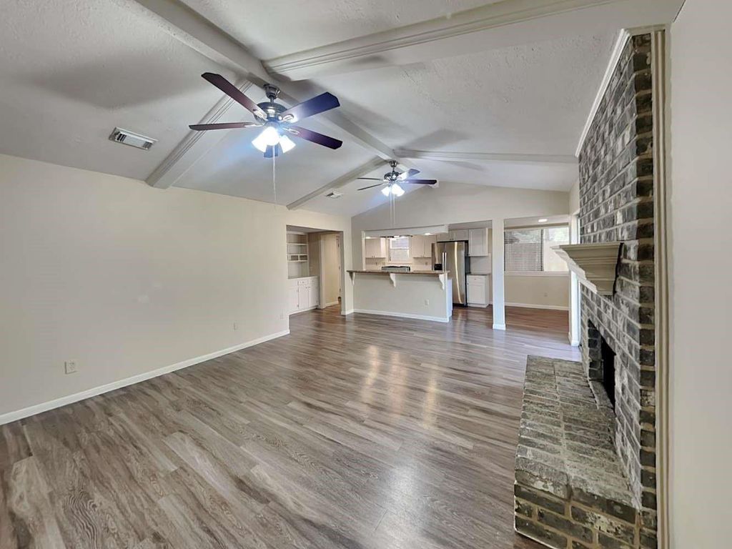 Photo of 2239 Middle Creek Drive, Houston, TX 77339 (MLS # 42589807)