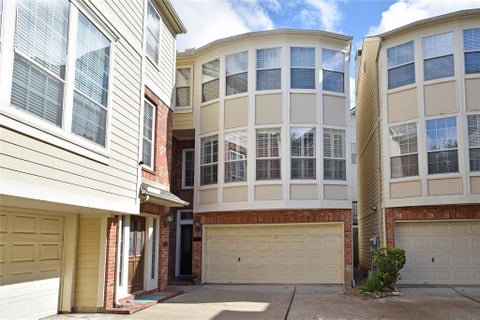 Photo of 2645 Helena Street, Houston, TX 77006 (MLS # 32521655)