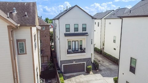 Photo of 1623 W 23rd Street #B, Houston, TX 77008 (MLS # 26752621)