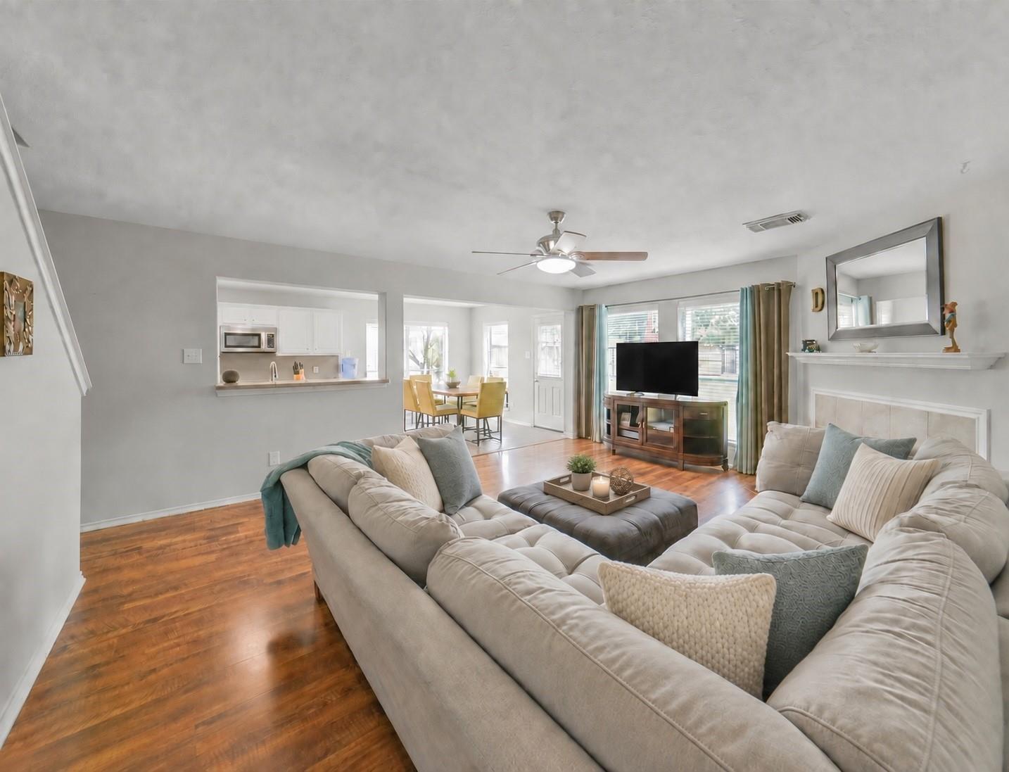 3238 Banksfield Court