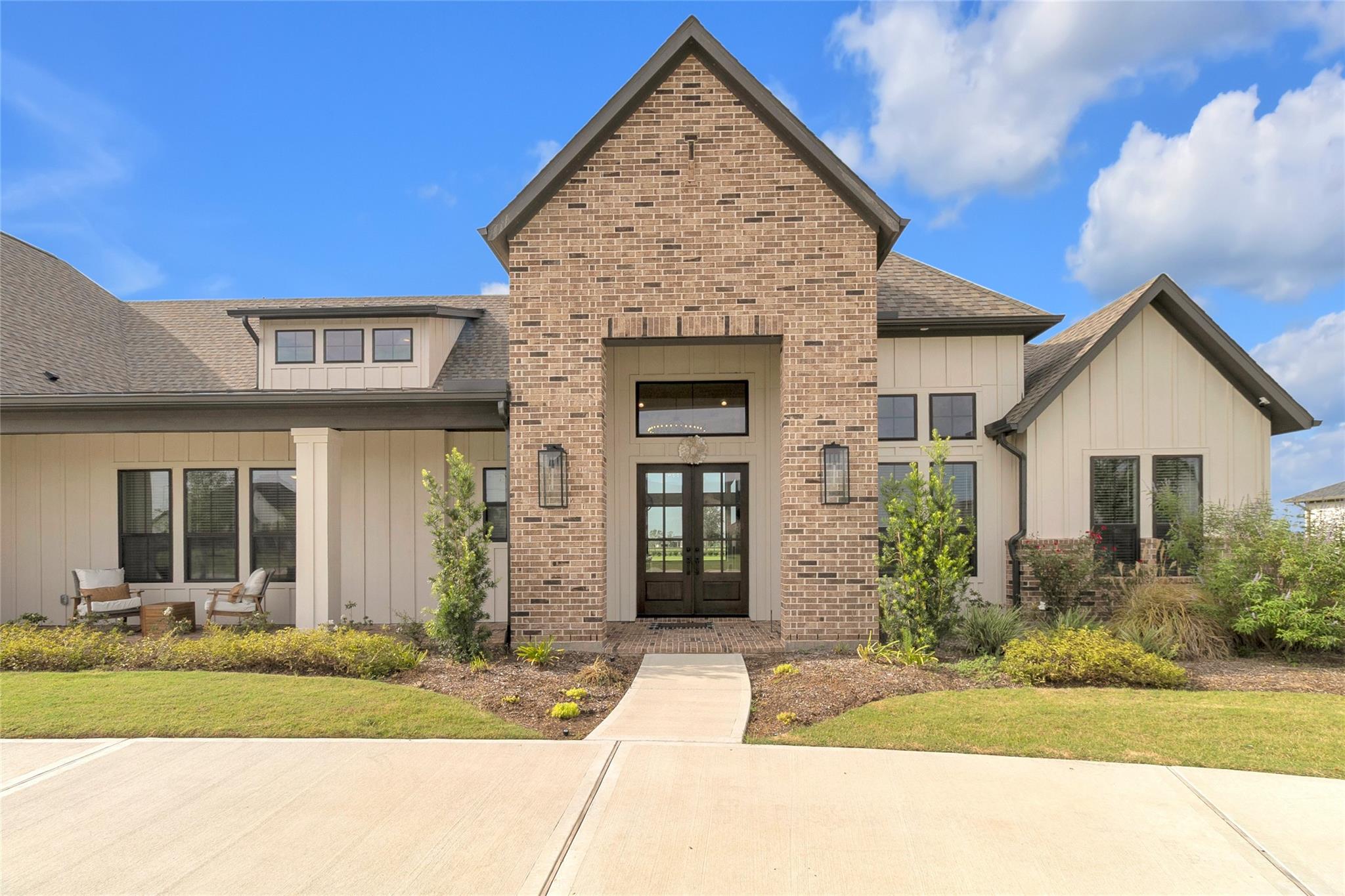 1024 Lake Breeze Drive