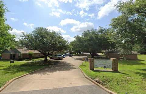 Photo of 109 S Dunbar Lane, Emory, TX 75440 (MLS # 85650894)