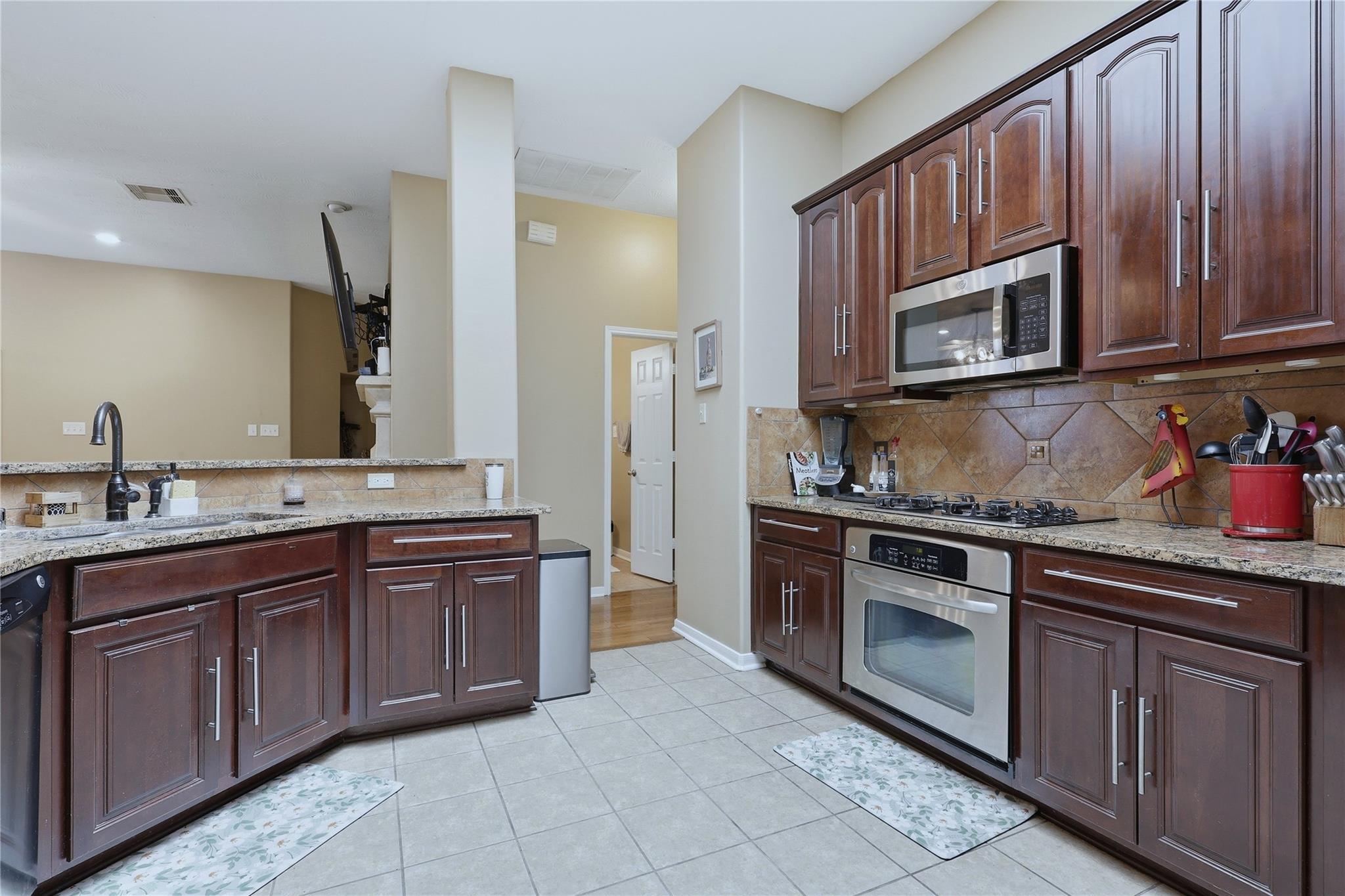 8311 Calico Canyon Drive