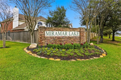 Homes For Sale - 8311 Calico Canyon Drive<br/> Harris County, Tomball, TX 77375