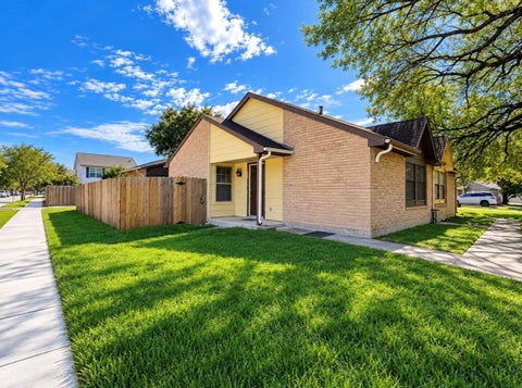Photo of 5620 Hollow Pines Drive, Houston, TX 77049 (MLS # 92065934)