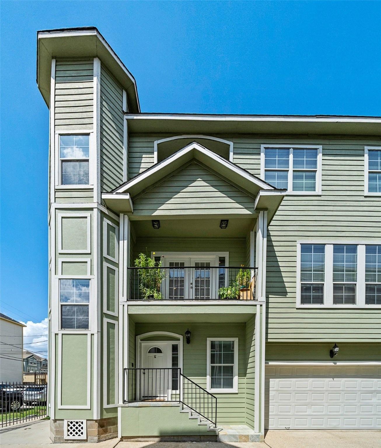 1109 W 15th 1/2 Street K
