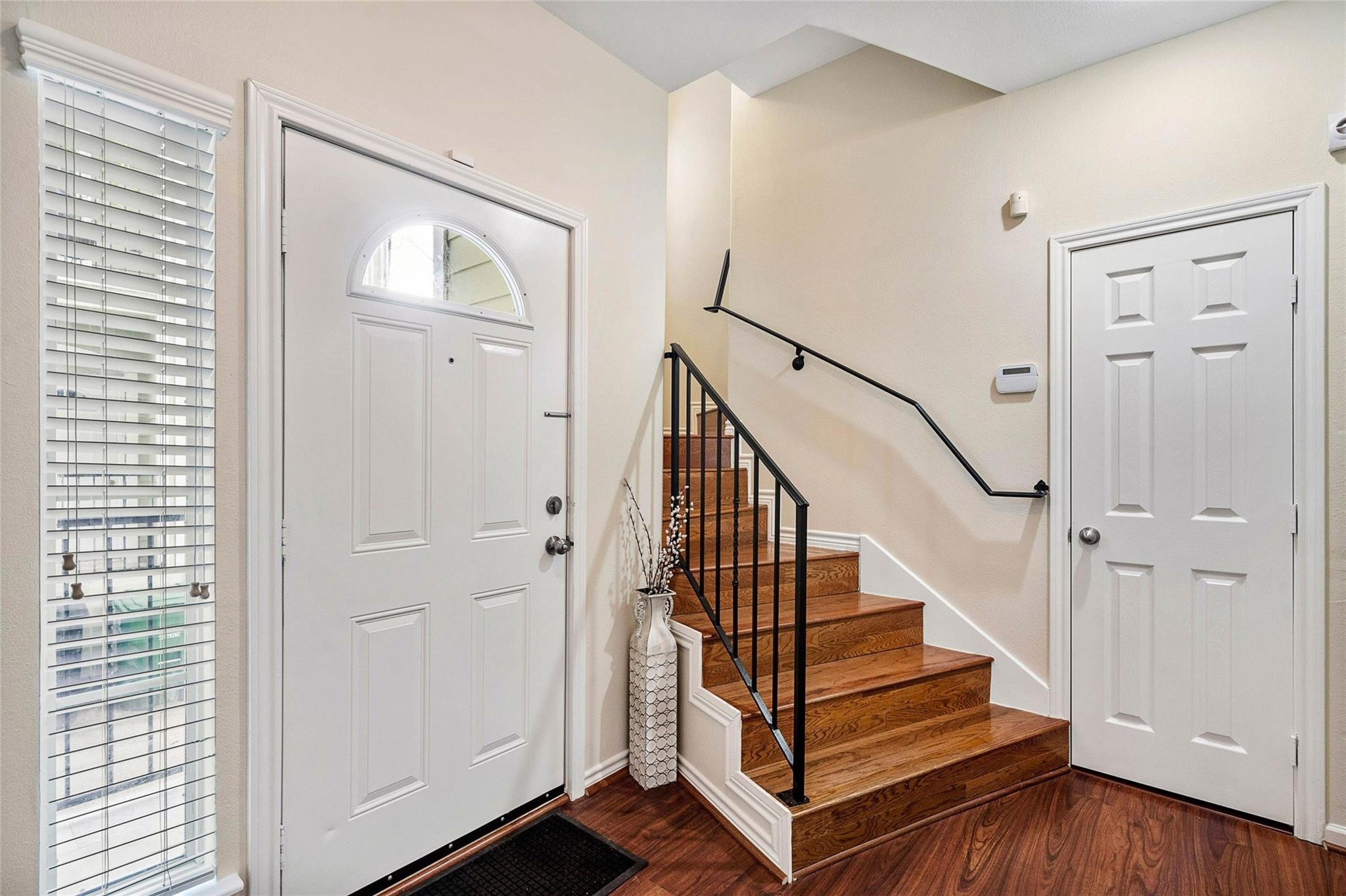 1109 W 15th 1/2 Street K