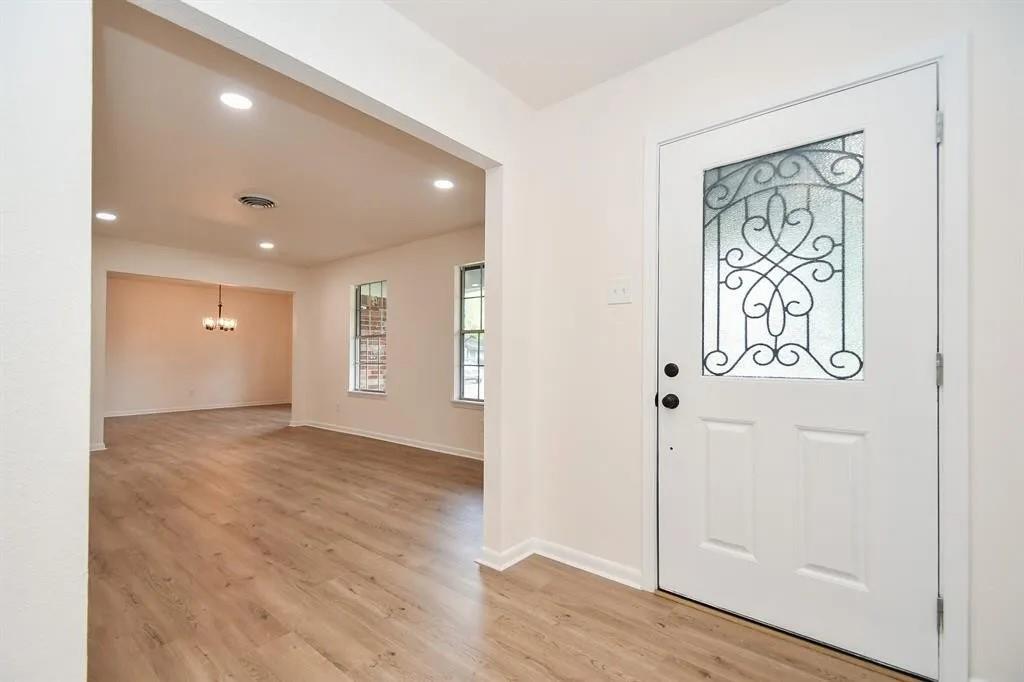 7927 Braesdale Lane