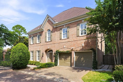 Photo of 2211 Augusta Drive #1, Houston, TX 77057 (MLS # 96025945)