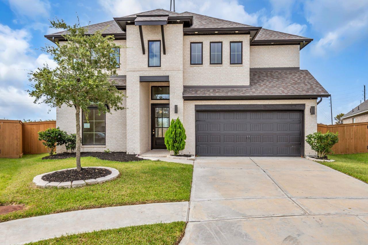 8702 Harbor Pines Drive
