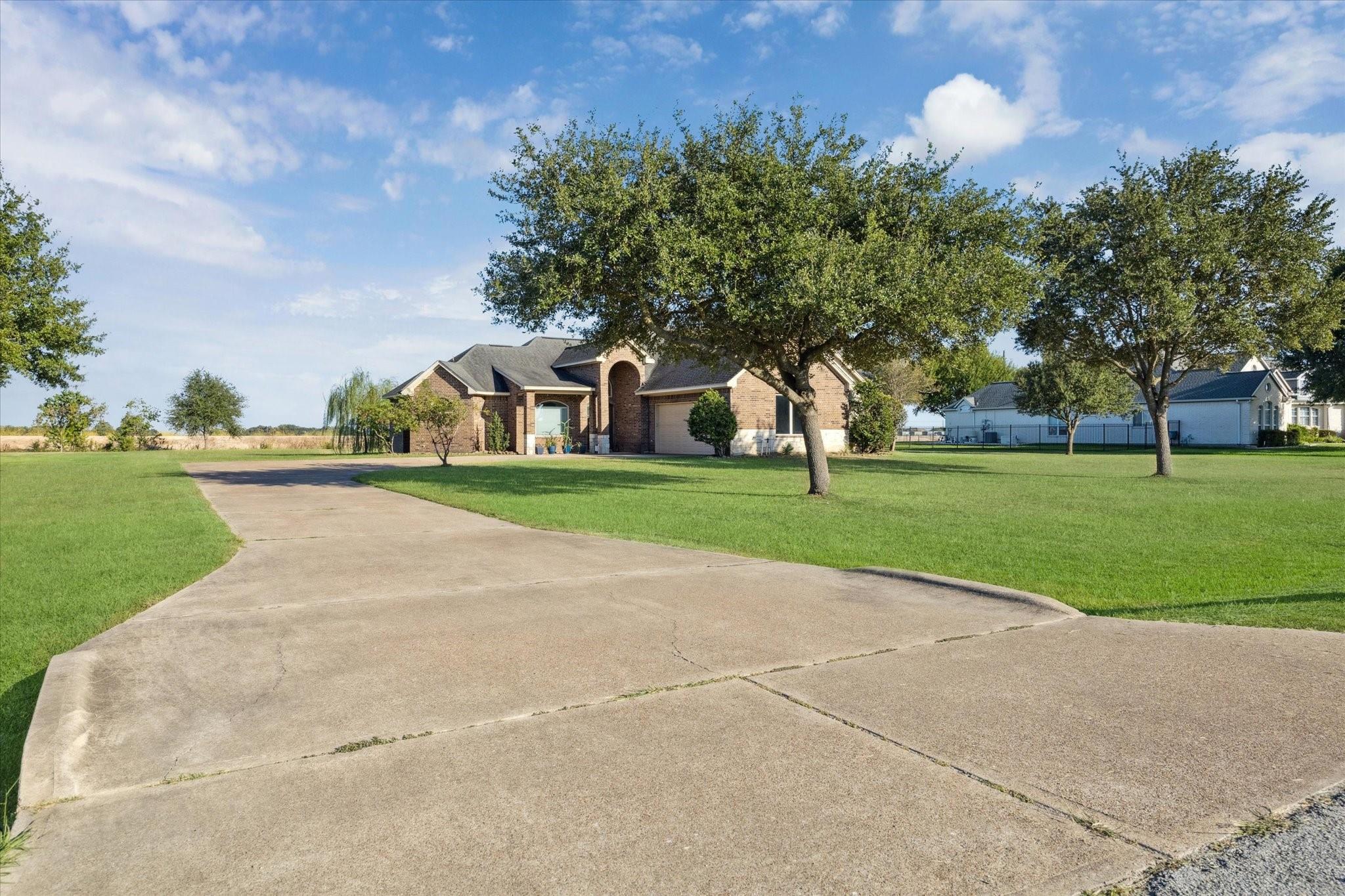 4710 Shadow Grass Drive