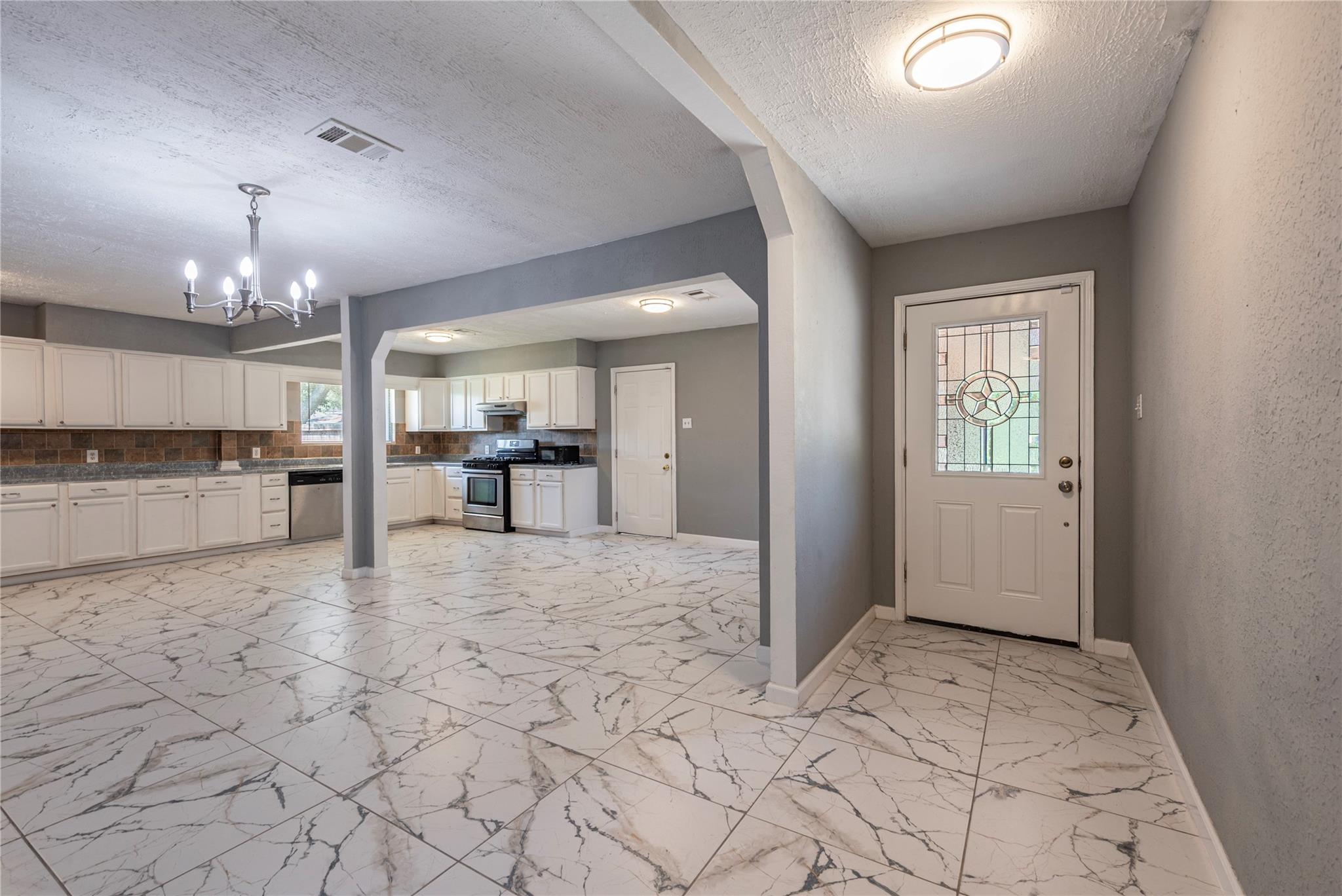 2511 Meadow Lane