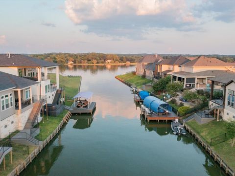 Photo of 10724 S Lake Mist Lane, Willis, TX 77318 (MLS # 95500960)