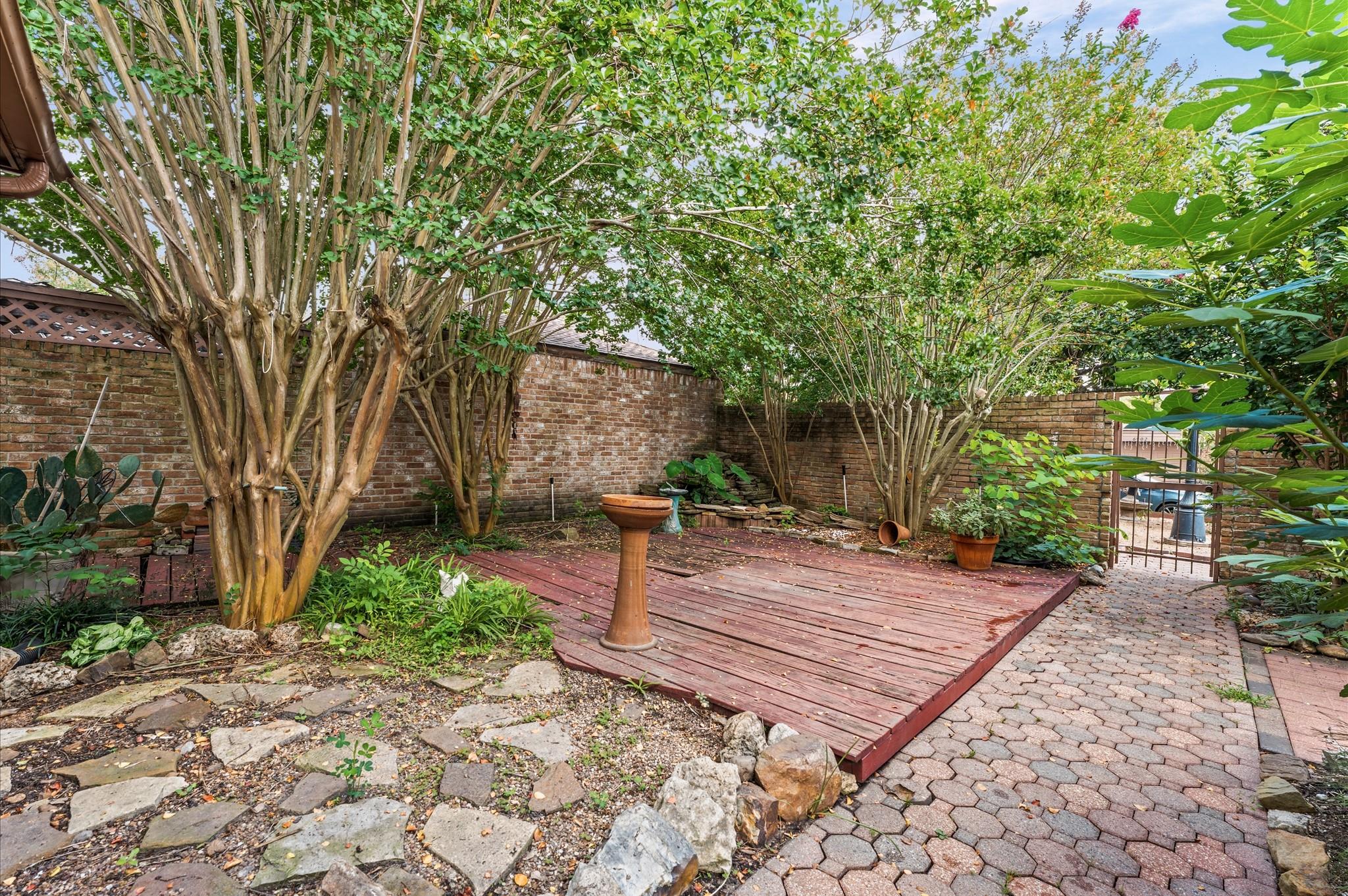 6903 Bullinger Drive