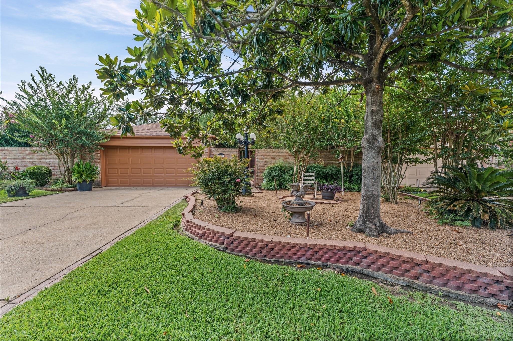 6903 Bullinger Drive