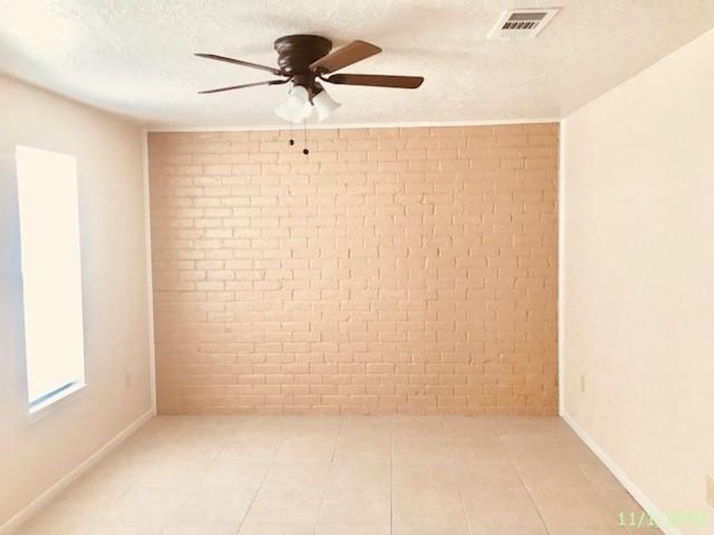 Photo of 1507 Barcelona Way, Baytown, TX 77520 (MLS # 95339206)