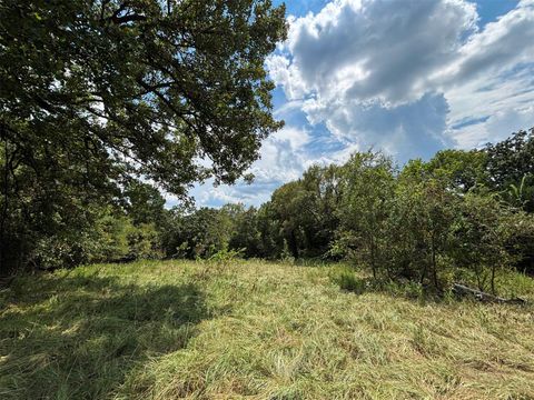 Photo of 0 Cr 1902, Jacksonville, TX 75766 (MLS # 48519402) Photo of 0 Cr 1902, Jacksonville, TX 75766 (MLS # 48519402)