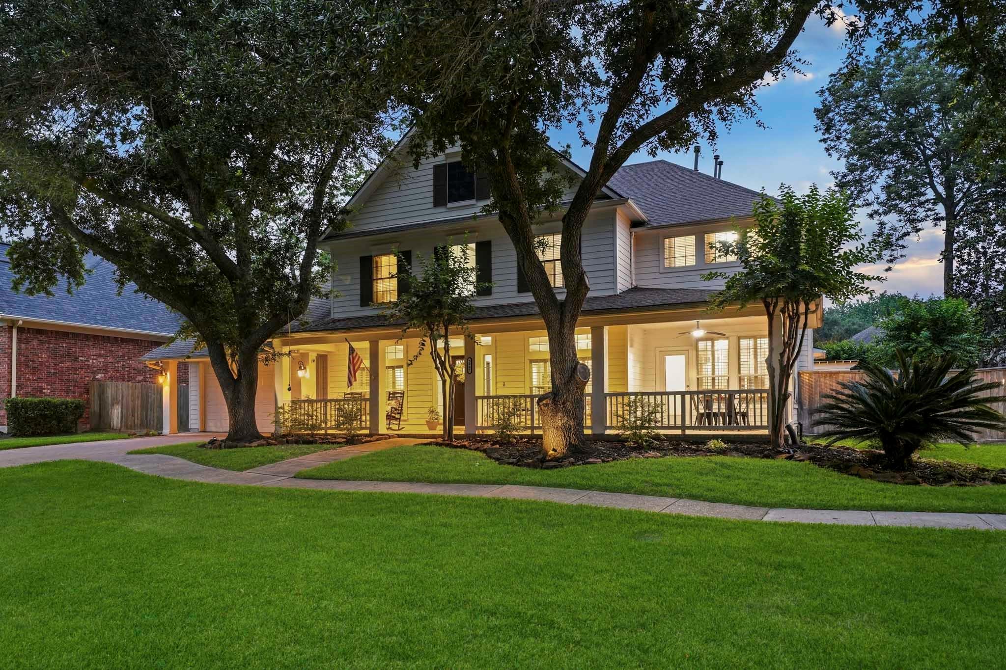 3807 Oakland Circle